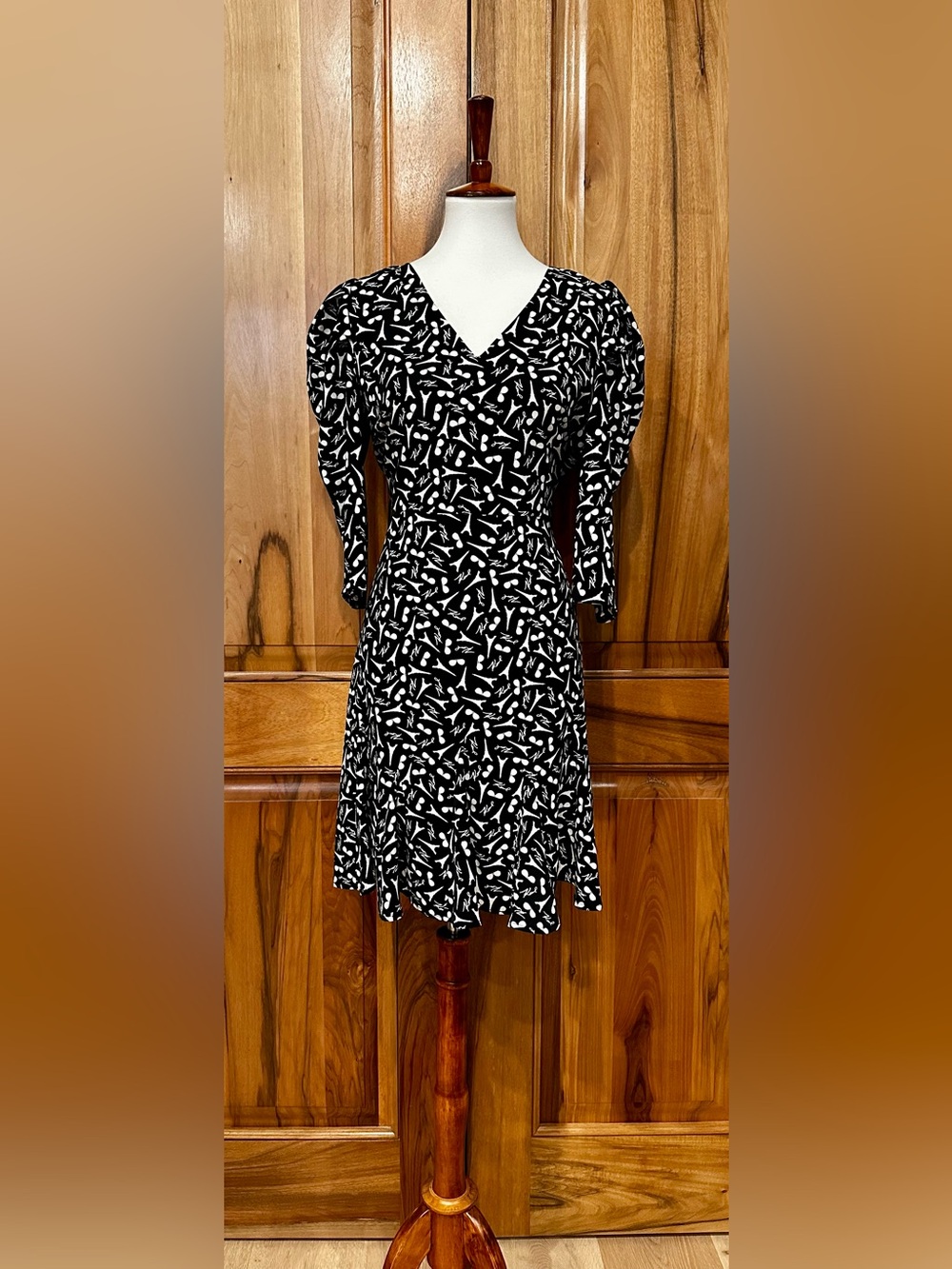 Karl Lagerfield Paris Scattered Logo B/W Minidress, Puffed 3/4 Sleeves, 6, EUC